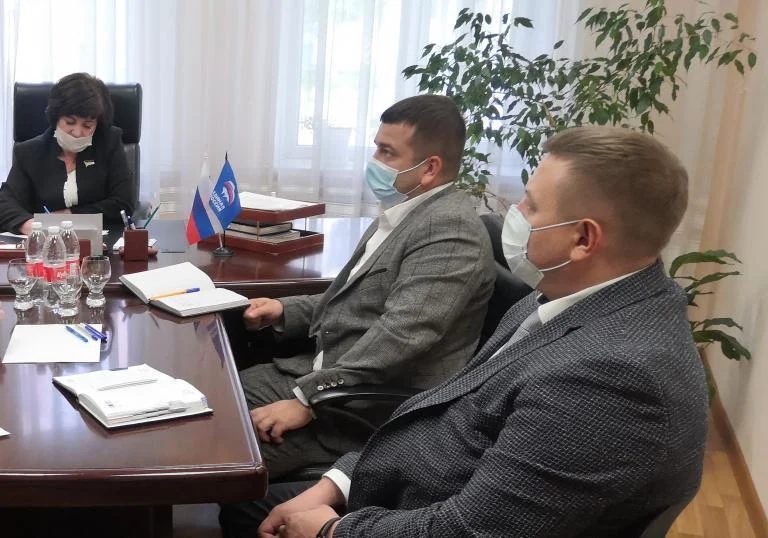 Депутаты продолжают работать в дистанционном режиме