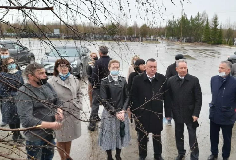 На депутатском контроле: содержание мест захоронений ветеранов