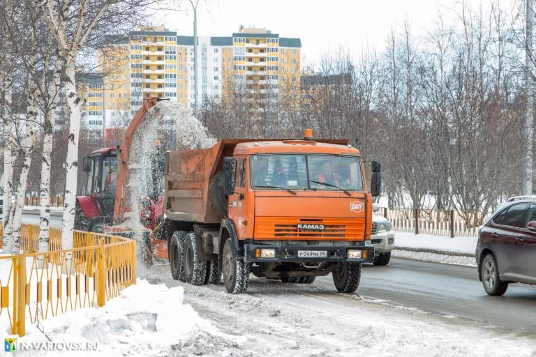 Более 50 единиц техники работает в городе